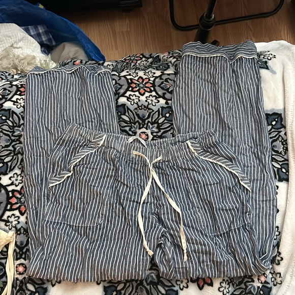 Abercrombie sleepset super soft and cute - Picture 3 of 4